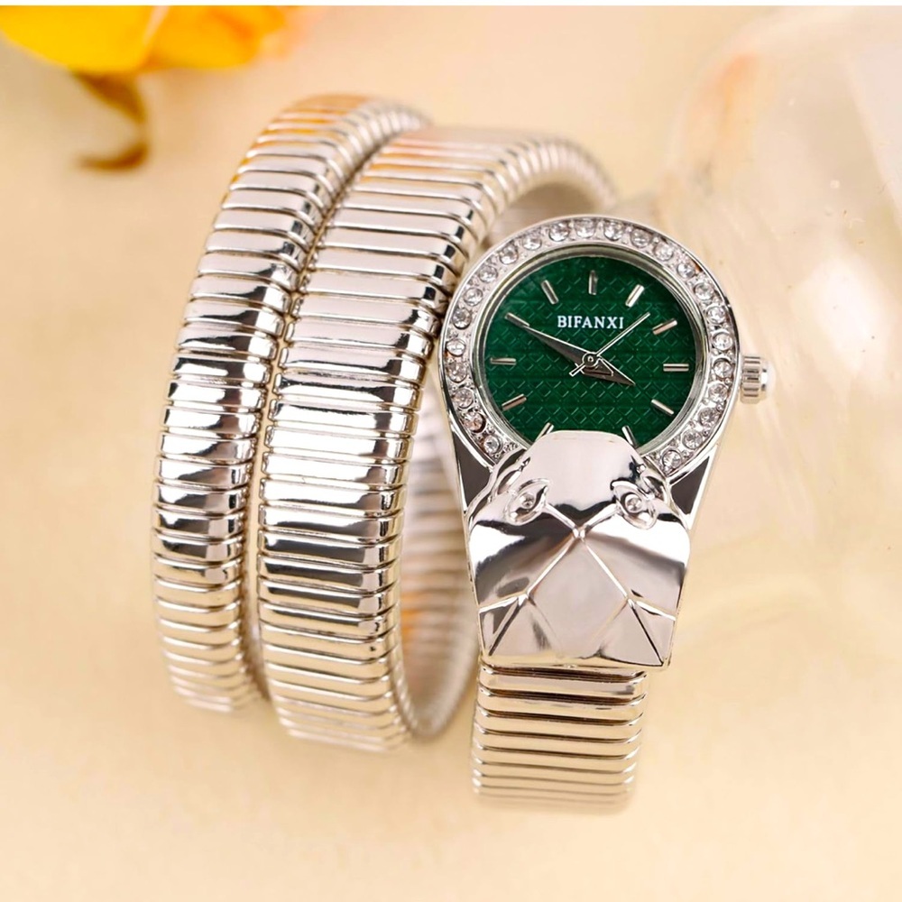 Serpenti watch Silver and Green Women's Watch